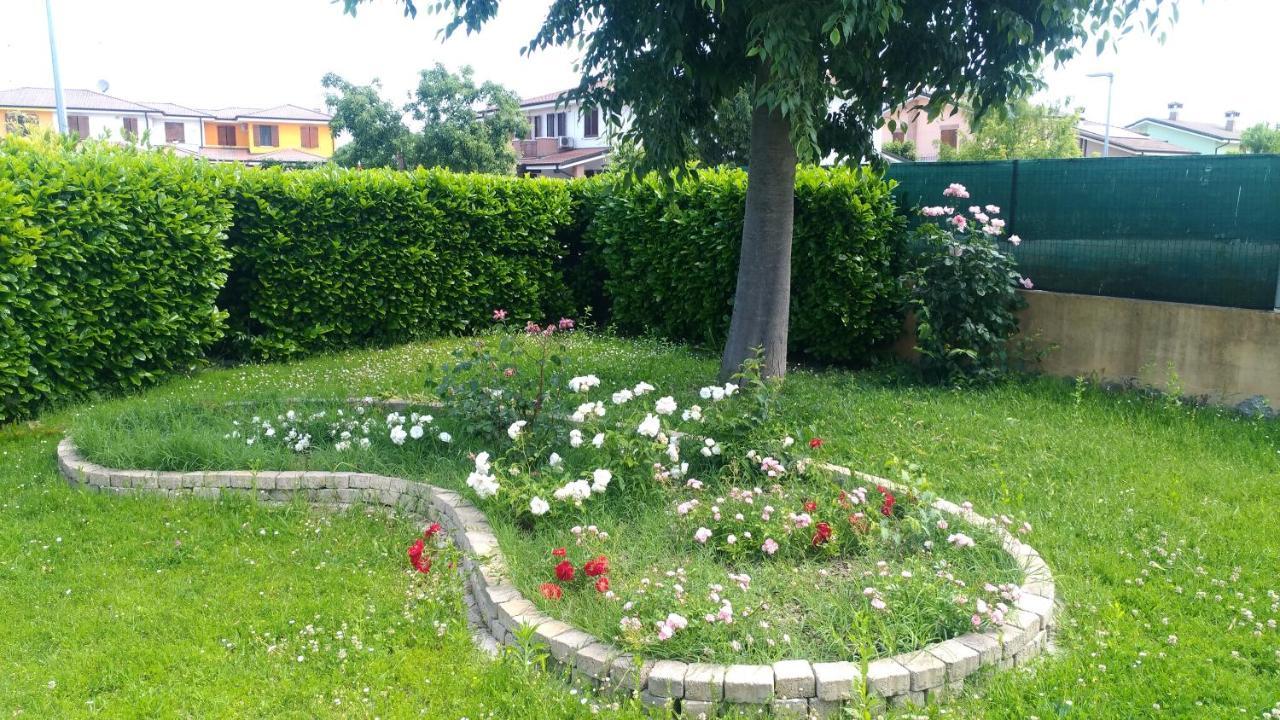 Ca' Le Rose Bed and Breakfast Bagnolo San Vito Buitenkant foto