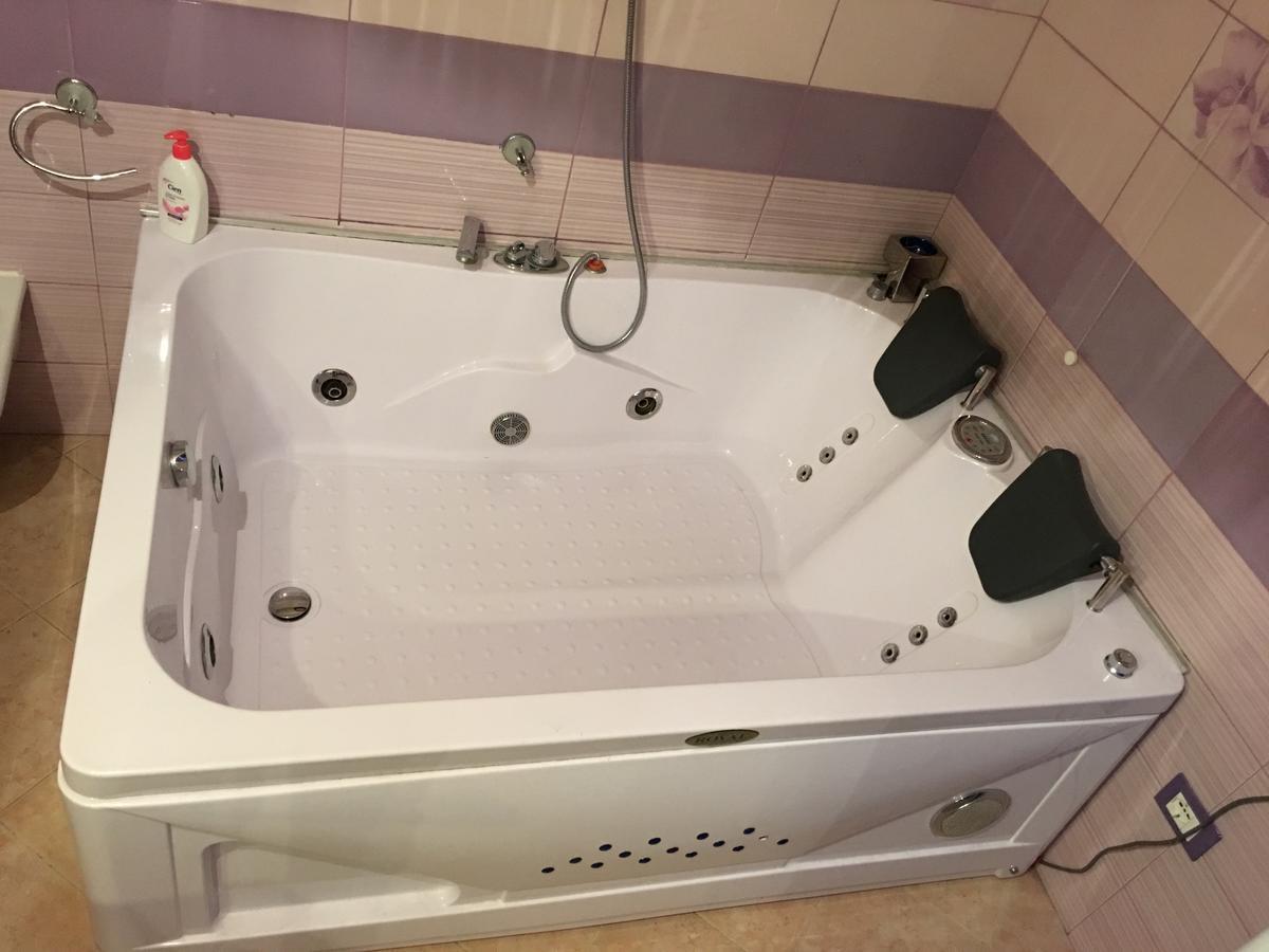 Ca' Le Rose Bed and Breakfast Bagnolo San Vito Buitenkant foto