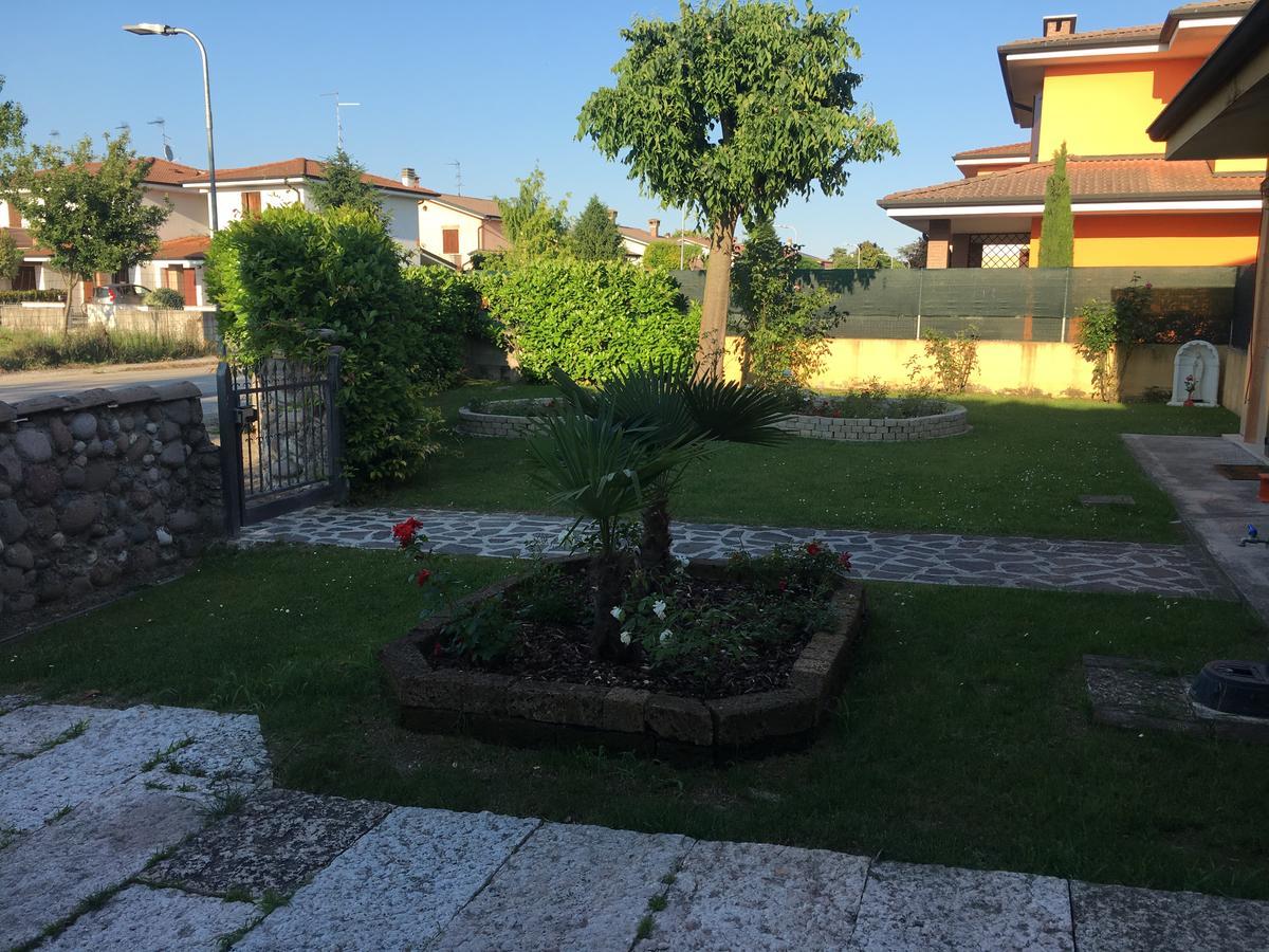 Ca' Le Rose Bed and Breakfast Bagnolo San Vito Buitenkant foto
